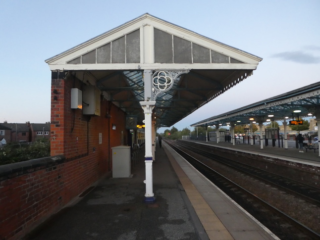 Goole platform 1 canopy