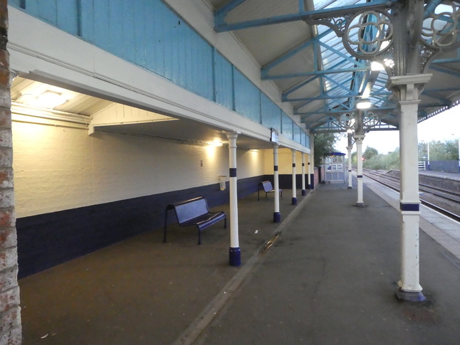 Goole platform 1 waiting area