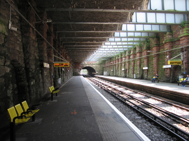 Green Lane platform 2