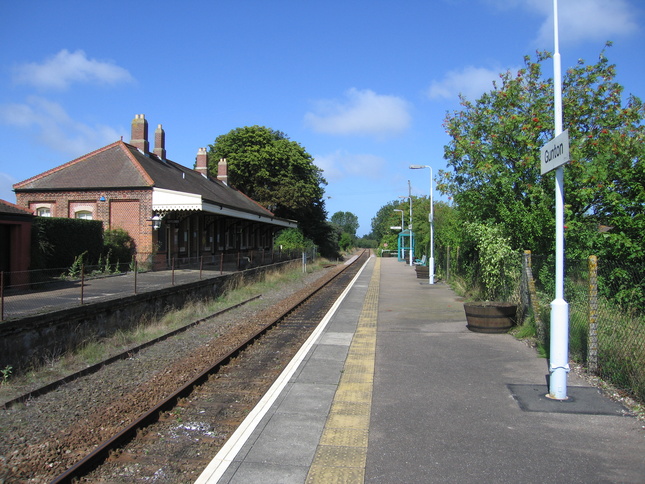 Gunton platform looking north