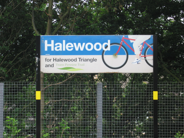 Halewood for Halewood Triangle and
Trans Pennine Trail