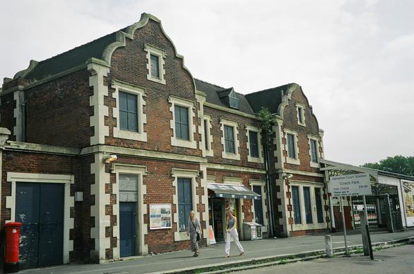 Hampton Court front