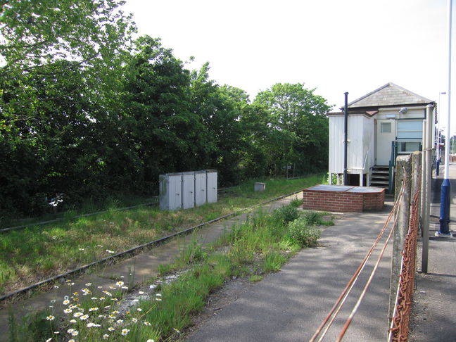 Hamworthy disused platform and
signalbox
