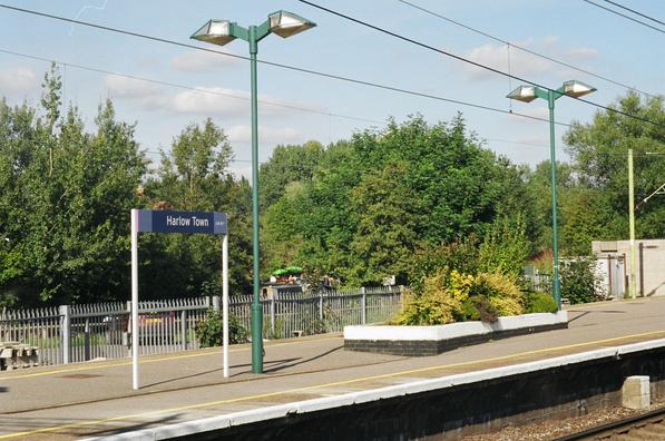 Harlow Town planters