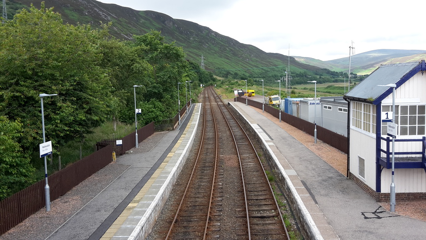 Helmsdale looking north from
footbridge