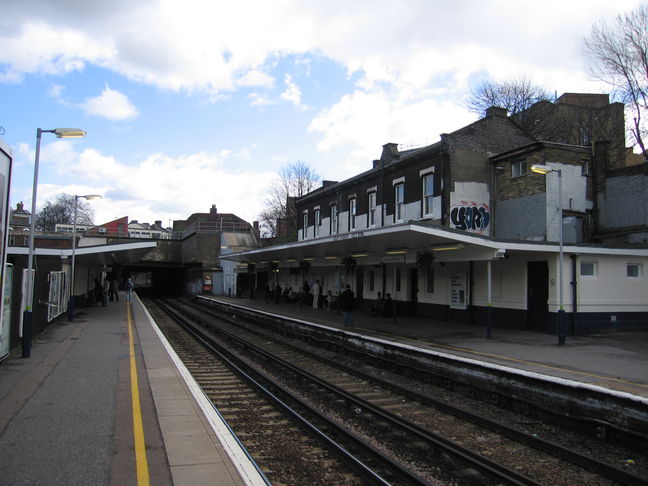 Highbury and Islington
looking east