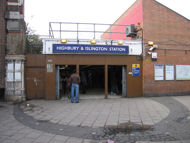 Entrance to Highbury
and Islington station