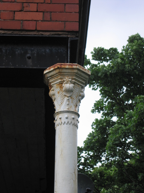 Hightown pillar