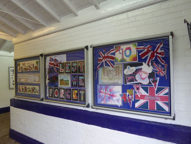 Hindley murals