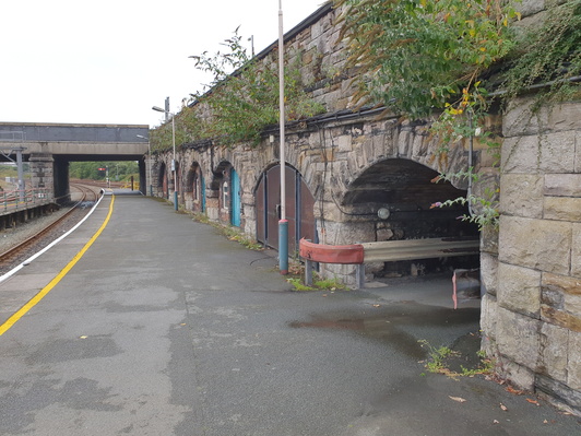 Holyhead platform 2 tunnel