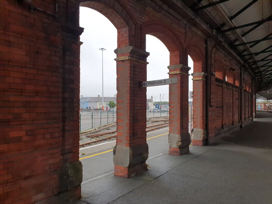 Holyhead platform 3 entrance