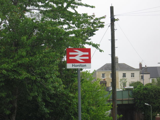 Honiton station sign