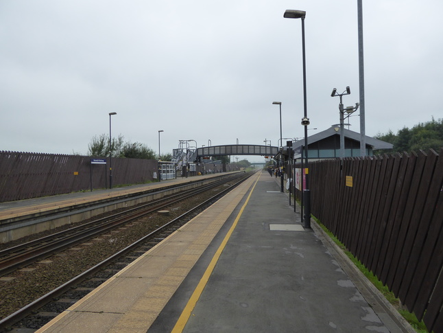 Horwich Parkway platforms looking west