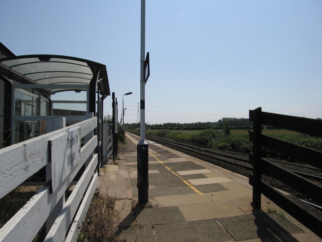 Hoscar platform 1 entrance