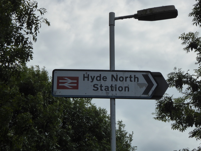 Hyde North sign