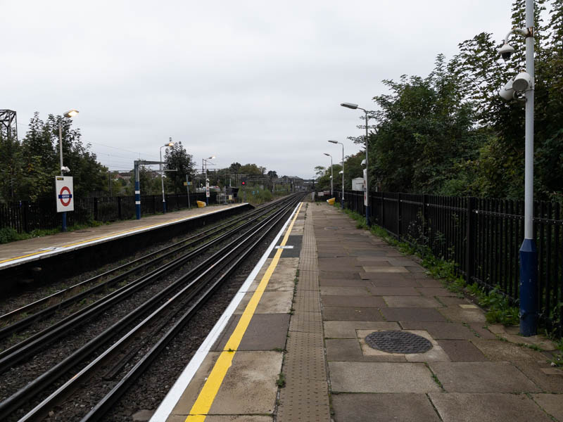 Looking south along platform 2