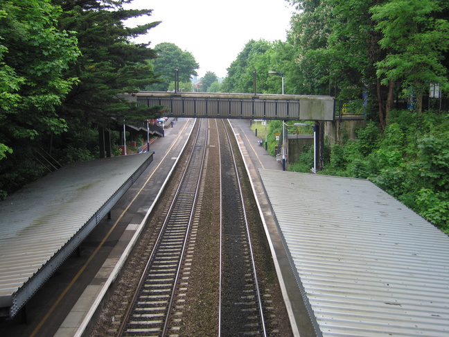 Keynsham from bridge looking
south