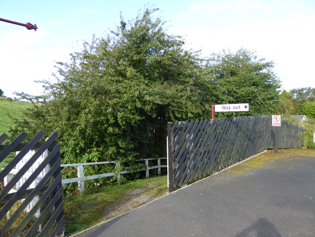 Kirkby Stephen platform 2 exit