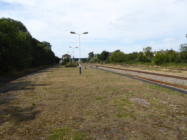 Kirkham and Wesham
platforms looking west