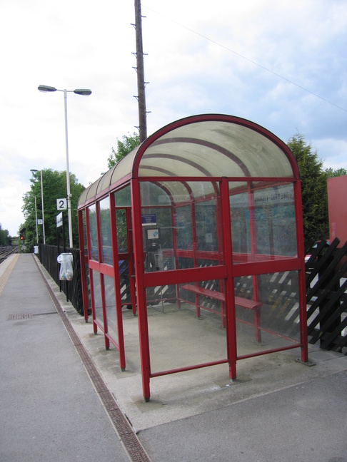 Knottingley platform 2 shelter