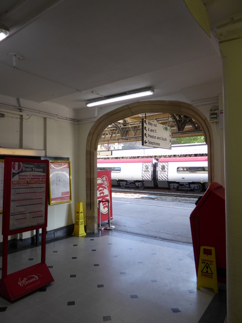 Lancaster footbridge exit to
platforms 1-3