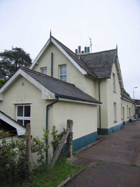 Lapford station building platform
side