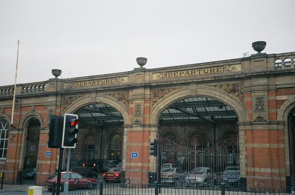 Leicester departures arch