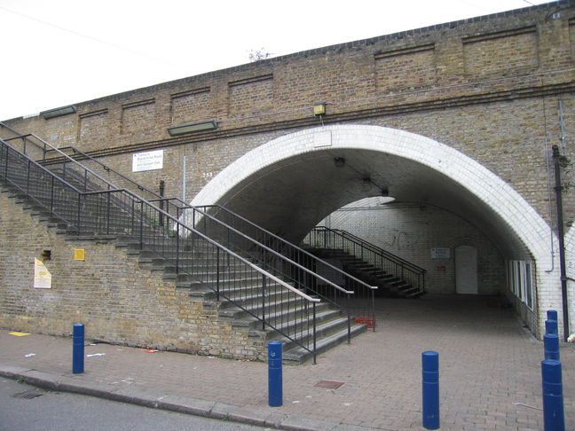 Leytonstone High Road
arch