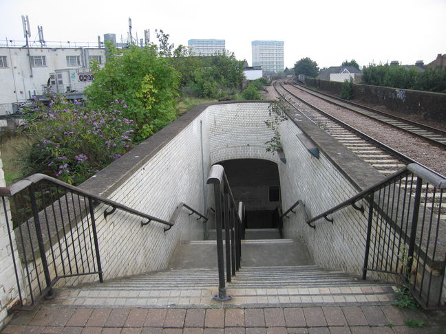 Leytonstone High Road
stairs