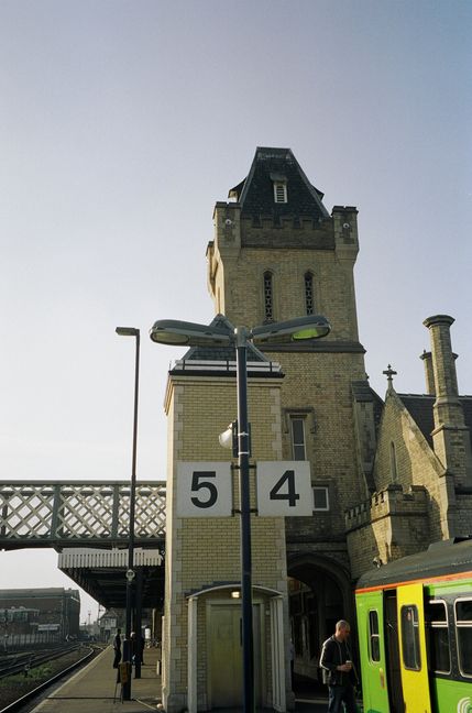 Lincoln platforms 4 and 5