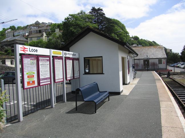 Looe platform