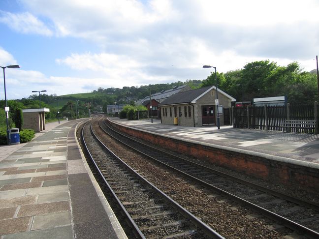 Lostwithiel platform 1