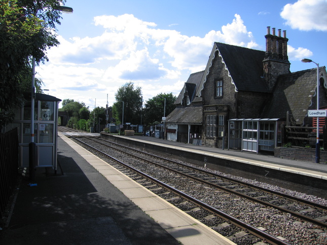 Lowdham platforms looking west