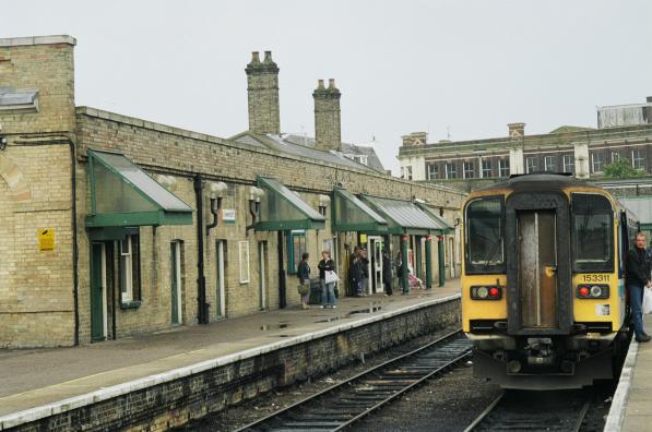 Lowestoft platform 2