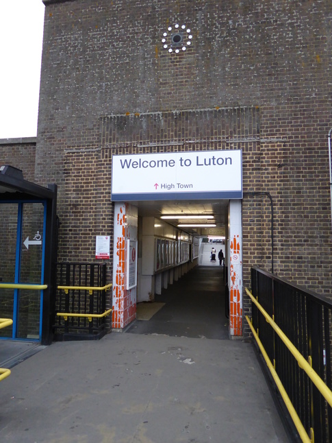Luton entrance into bridge