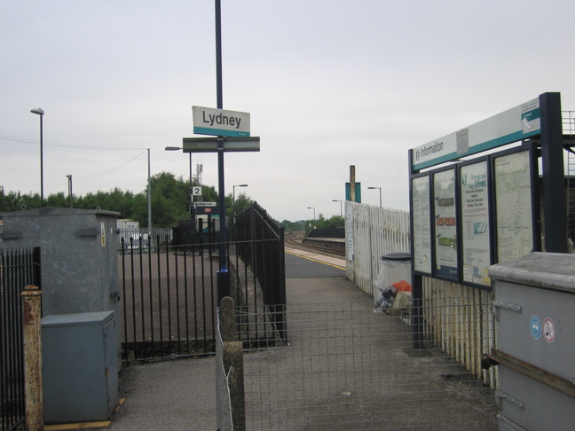 Lydney platform 2 entrance