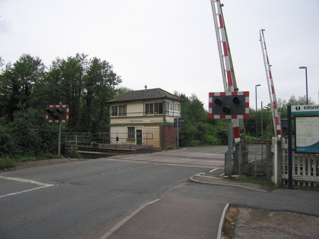 Lydney level crossing
