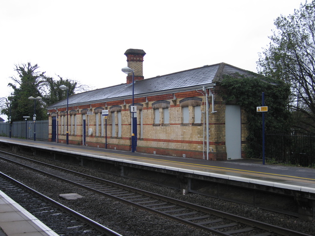 Maidenhead platform 1 building