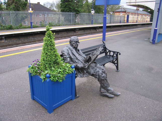 Maidenhead statue