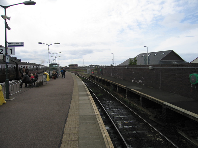 Mallaig platform 1 looking south