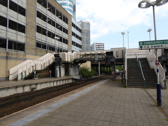 Manchester Victoria platforms 5 and 6 bridge