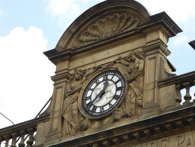 Manchester Victoria clock