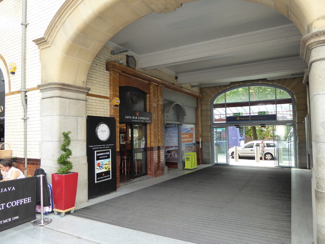 Manchester Victoria front south exit