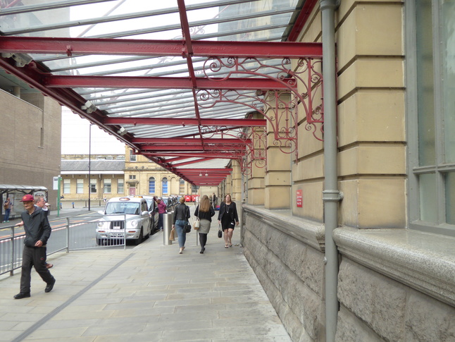 Manchester Victoria under front canopy