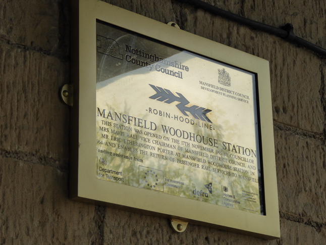 Mansfield Woodhouse
Station - This station was opened on the 17th November 1995 by
Councillor Mrs Mavis Hall, Vice Chairman of Mansfield District Council
and Mr Eric Etherington, Porter at Mansfield Woodhouse station in 1964
and enables the return of passenger rail services to Mansfield.