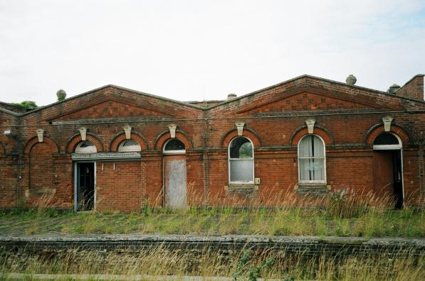 March platform 4 building