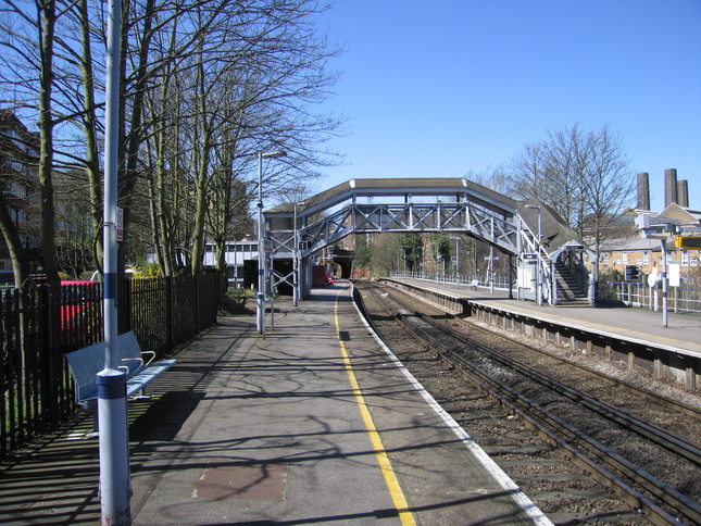 Maze Hill platforms looking west