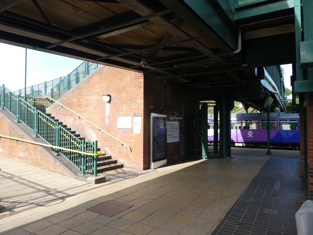 Meadowhall platform 1 entrance