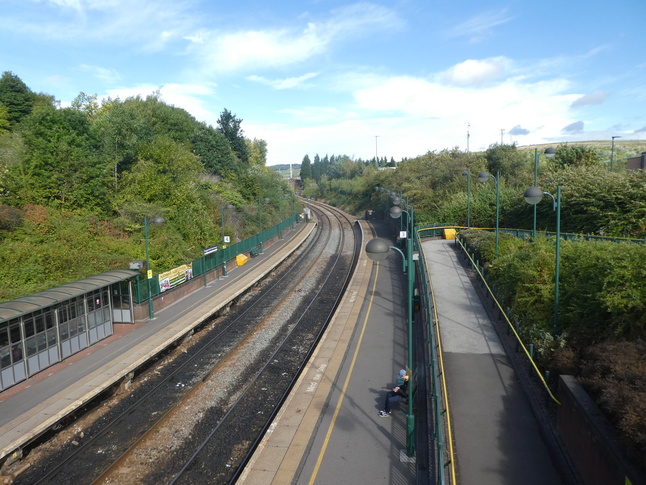 Meadowhall platforms 3 and 4 looking north