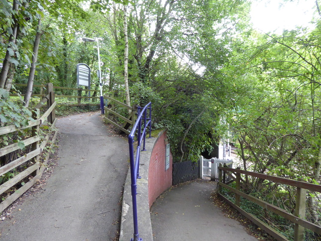 Middlewood platform 1 entrance